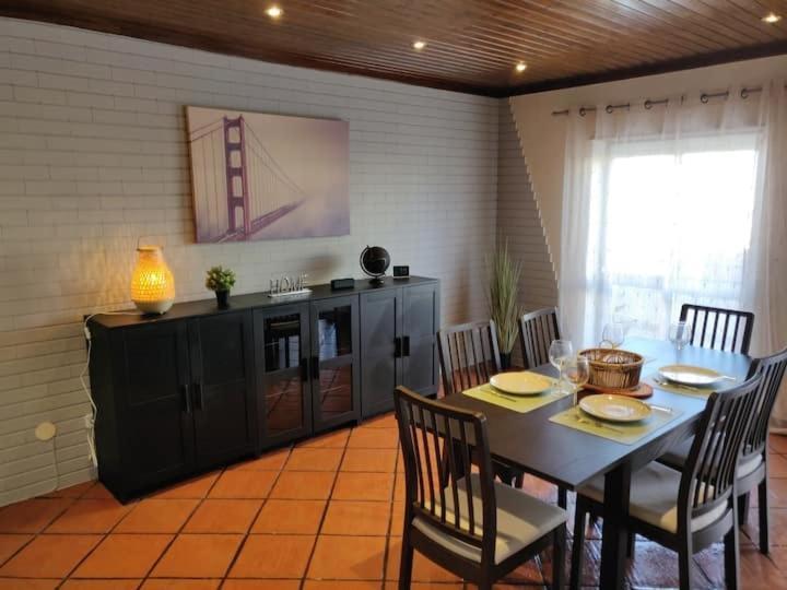 Guestready - Charming Accents Near The Beach Lejlighed Sesimbra Eksteriør billede